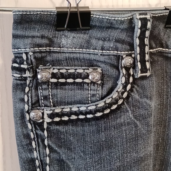 LA Idol USA Jeans, Size 5, Faded Black, Low-Rise, Boot Cut, 30W x 30L, Bedazzled - Picture 3 of 12